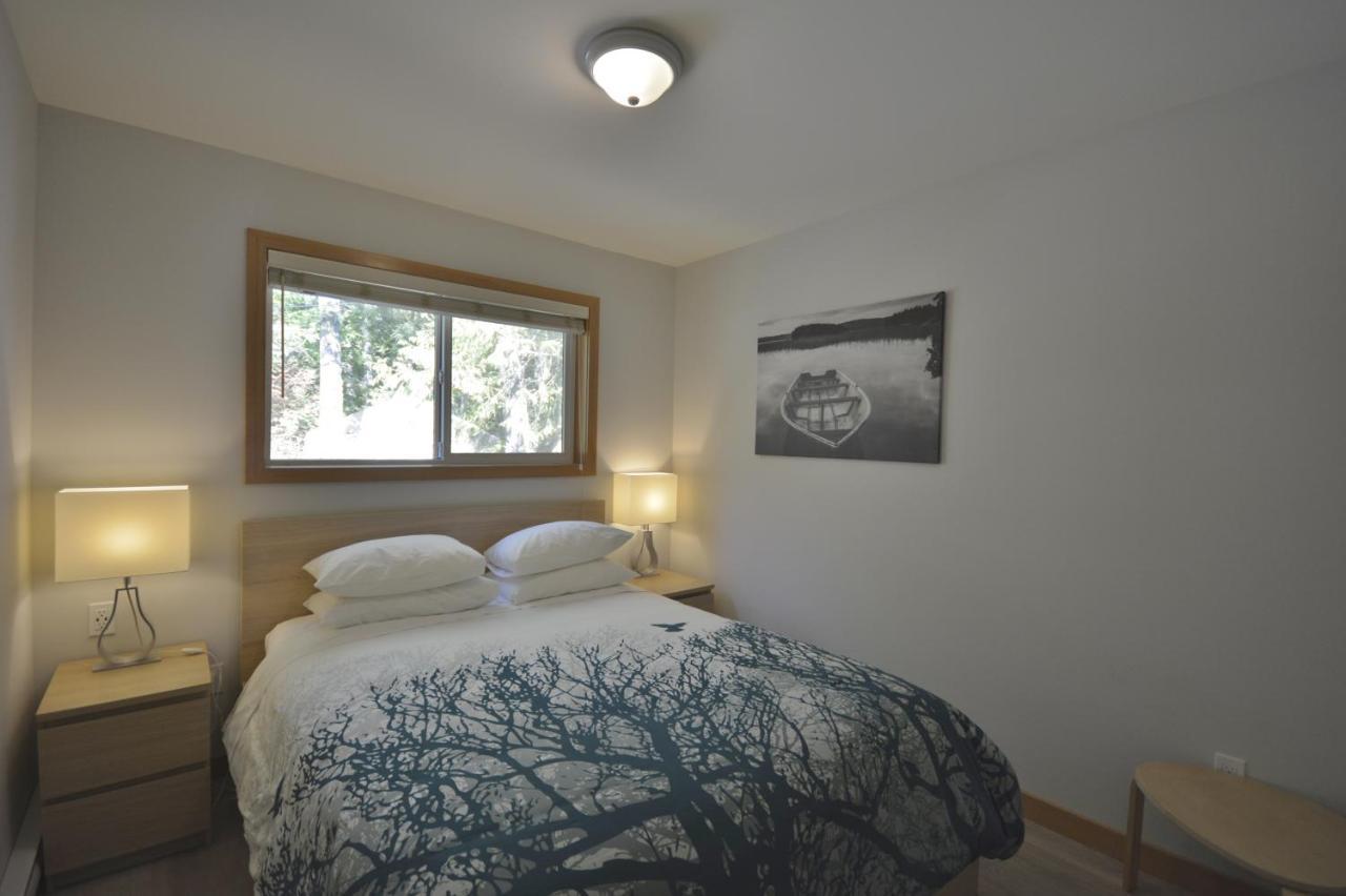 Pender Harbour Resort & Marina Garden Bay Exterior foto