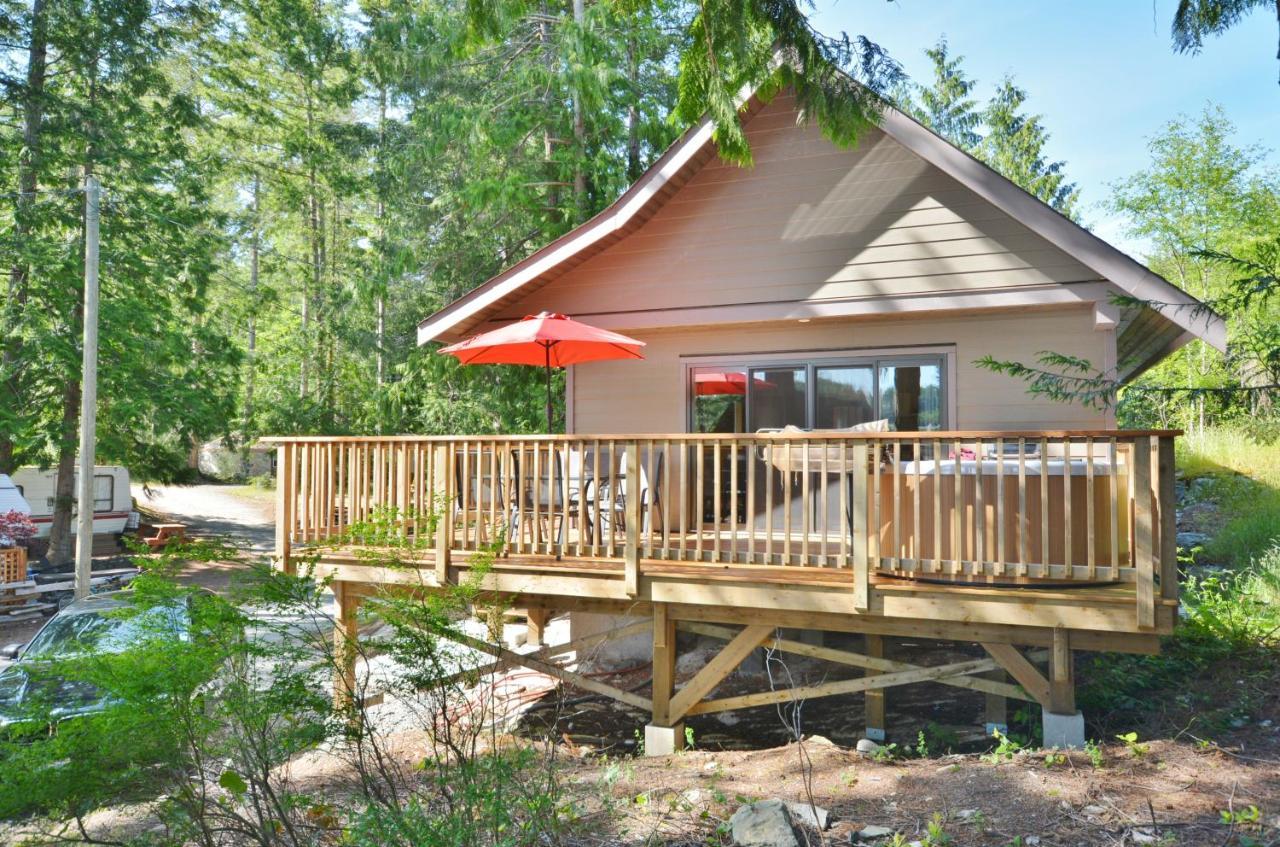 Pender Harbour Resort & Marina Garden Bay Exterior foto