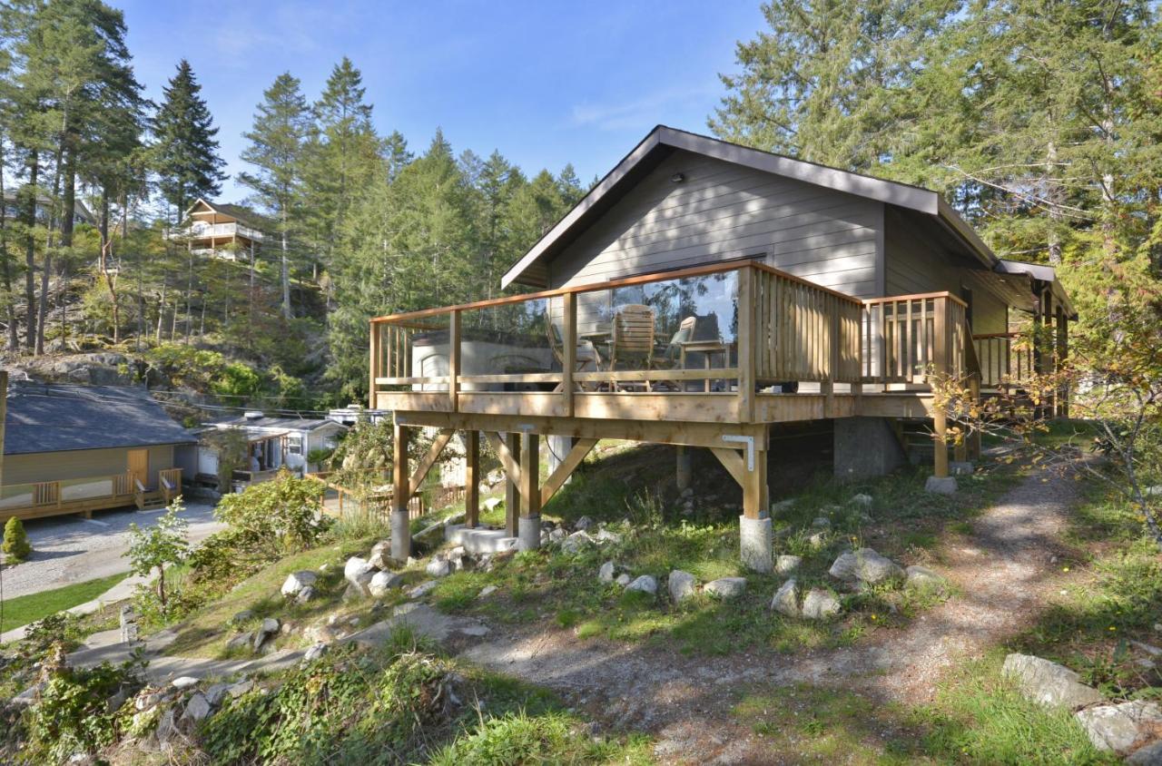 Pender Harbour Resort & Marina Garden Bay Exterior foto