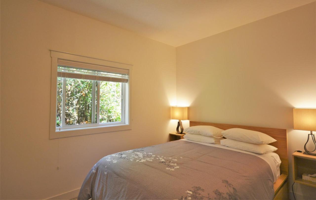 Pender Harbour Resort & Marina Garden Bay Exterior foto