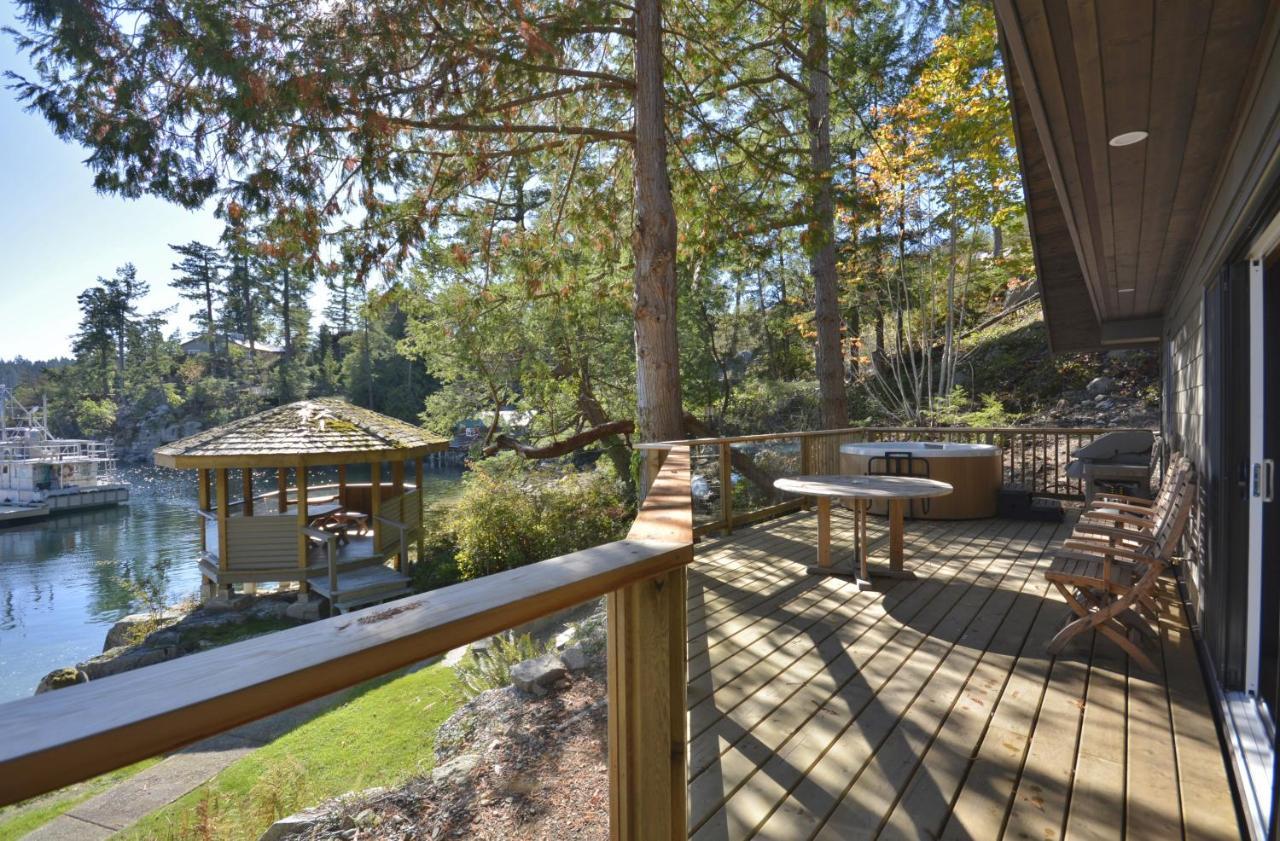 Pender Harbour Resort & Marina Garden Bay Exterior foto