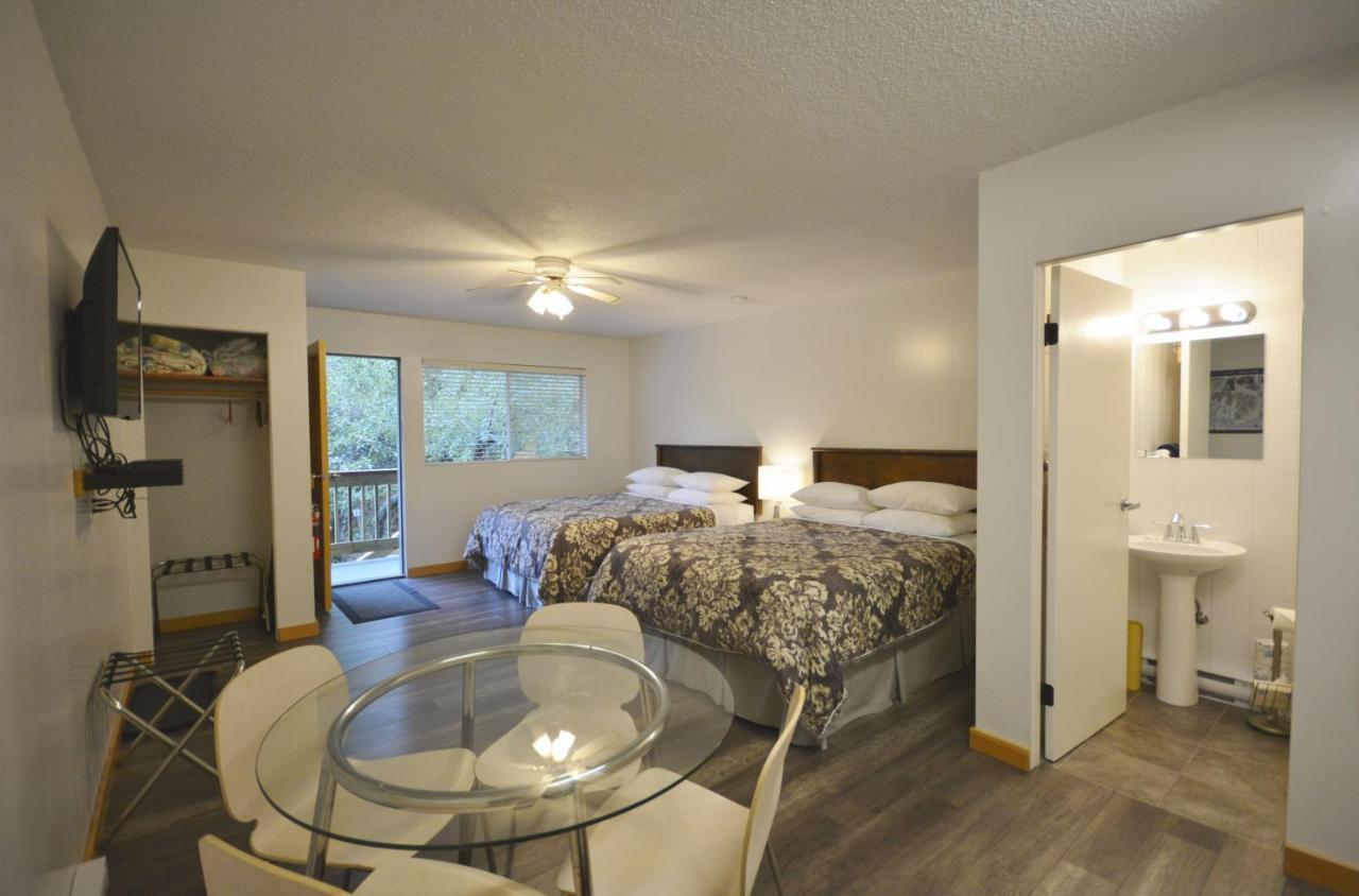 Pender Harbour Resort & Marina Garden Bay Exterior foto